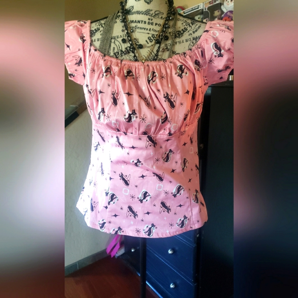 Womens Pin Up Top